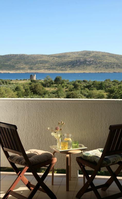 Hotel Rajna Starigrad Paklenica Exterior foto